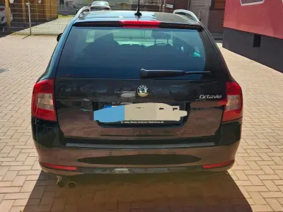 Gebraucht Skoda Octavia LAURIN & KLEMENT 160 PS (117 kW) 2012 Schwarz Kombi