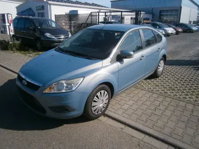 Gebraucht Ford Focus Ghia 101 PS (74 kW) 2008 Blau Limousine