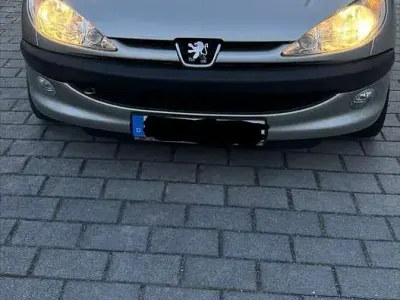 Gebraucht Peugeot 206 Premium 88 PS (64 kW) 2004 Limousine