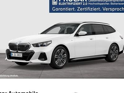 Gebraucht BMW i5 M Sport 250 kW (340 PS) 2025 Weiß Kombi