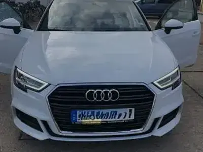 Usata Audi A3 S-Line 150 CV (110 kW) 2020 Bianco Berlina