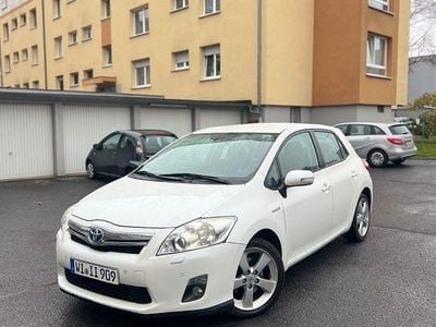 Toyota Auris Hybrid