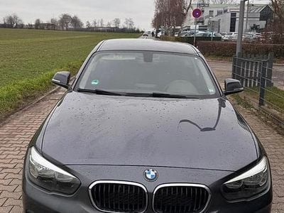 Gebraucht BMW 118 Advantage 136 PS (100 kW) 2015 Grau Kleinwagen