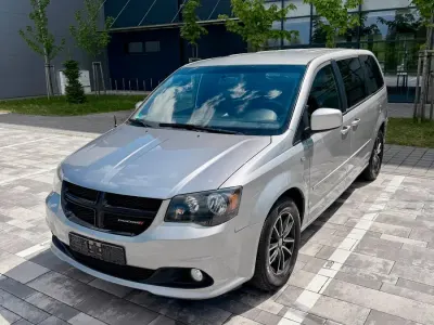 Gebraucht Dodge Grand Caravan 287 PS (211 kW) 2014 Silber Van / Kleinbus