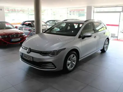 Gebraucht VW Golf VIII Life 116 PS (85 kW) 2022 Reflexsilber Kombi