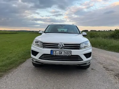 Gebraucht VW Touareg Executive 262 PS (192 kW) 2018 Weiß SUV