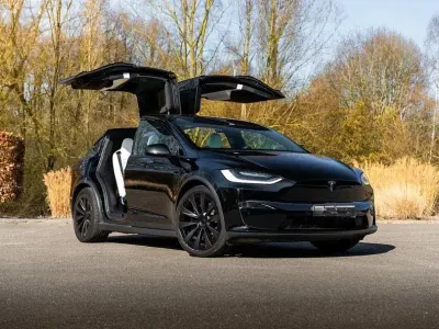 Begagnad Tesla Model X Plaid 750 kW (1020 HK) 2022 Svart SUV