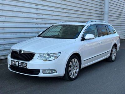 gebraucht Skoda Superb 2,0 tdi Combi Elegance Leder Pano Navi