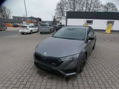 Gebraucht Skoda Octavia RS 200 PS (147 kW) 2022 Graphitegrau metallic Kombi