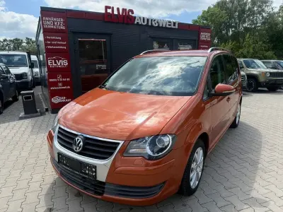 Gebraucht VW Touran Freestyle 140 PS (102 kW) 2010 Rot Van / Kleinbus