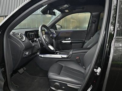 Mercedes GLB180