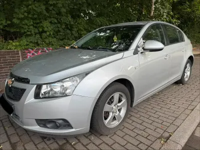 Gebraucht Chevrolet Cruze 2011 Silber Limousine