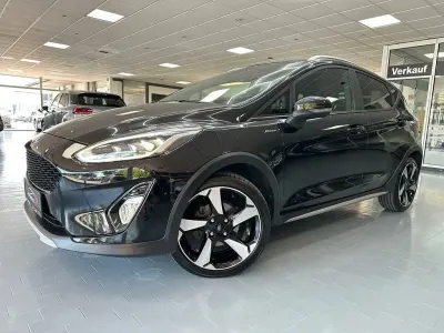 Gebraucht Ford Fiesta Active 101 PS (74 kW) 2019 Schwarz Kleinwagen