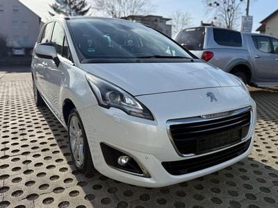 Gebraucht Peugeot 5008 Allure 165 PS (121 kW) 2016 Weiß Van / Kleinbus