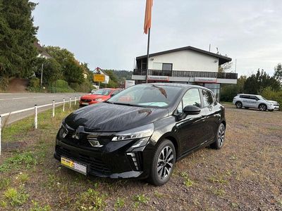 Neu Mitsubishi Colt Plus 91 PS (66 kW) 2025 Schwarz Limousine