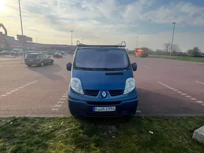 Gebraucht Renault Trafic 114 PS (83 kW) 2012 Blau Van / Kleinbus