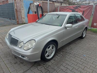 Mercedes E200