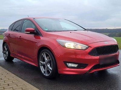 Gebraucht Ford Focus ST-Line 182 PS (133 kW) 2018 Rot Limousine