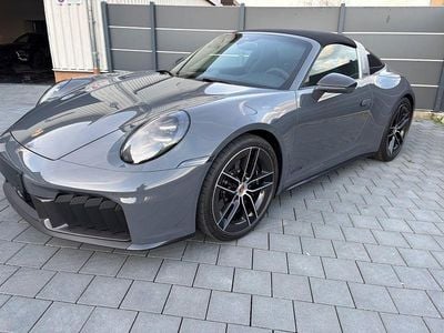 Neu Porsche 911 Targa 4 541 PS (397 kW) 2025 Grau Cabrio