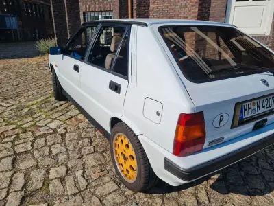 Gebraucht Lancia Delta 140 PS (102 kW) 1988 Weiß Kleinwagen