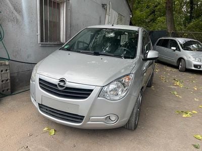 Opel Agila