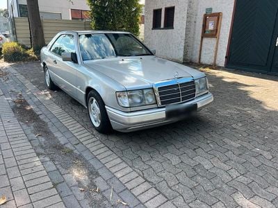 Gebraucht Mercedes 200 136 PS (100 kW) 1993 Grau Coupé