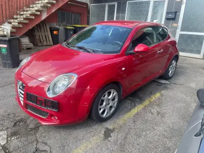 Gebraucht Alfa Romeo MiTo Turismo 135 PS (99 kW) 2013 Rot Kleinwagen