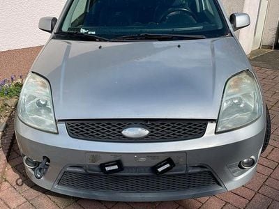 Usado Ford Fiesta ST 150 HP (110 kW) 2005 Prateado Citadino