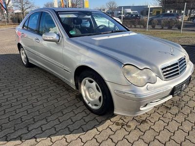Gebraucht Mercedes C220 Avantgarde 143 PS (105 kW) 2003 Silber Limousine