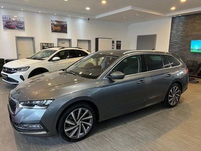 Grau Gebraucht 2022 Skoda Octavia Limousine | 18.985 € (Etwas zu teuer)