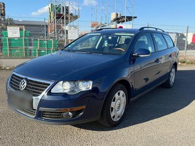 Gebraucht VW Passat 140 PS (102 kW) 2006 Blau Kombi