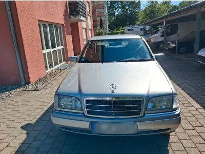 Gebraucht Mercedes C180 Elegance 122 PS (89 kW) 1994 Silber Limousine