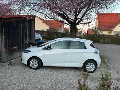 Gebraucht Renault Zoe 64 kW (88 PS) 2019 Weiß Kleinwagen