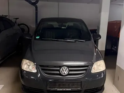 Gebraucht VW Fox 54 PS (39 kW) 2004 Grau Kleinwagen