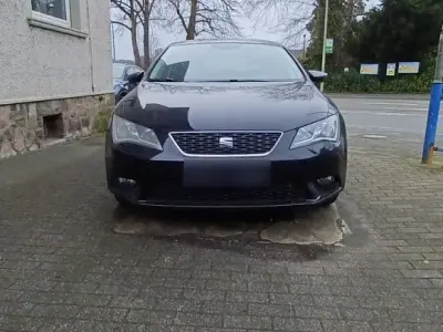Gebraucht Seat Leon 105 PS (77 kW) 2013 Schwarz Kleinwagen