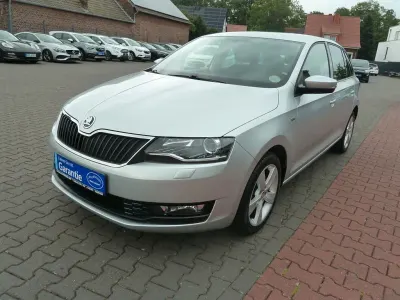 Gebraucht Skoda Rapid Drive 95 PS (69 kW) 2018 Silber Kleinwagen