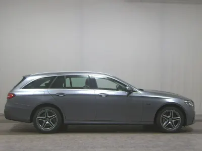 Gebraucht Mercedes E300 AMG line 306 PS (225 kW) 2020 Grau Kombi