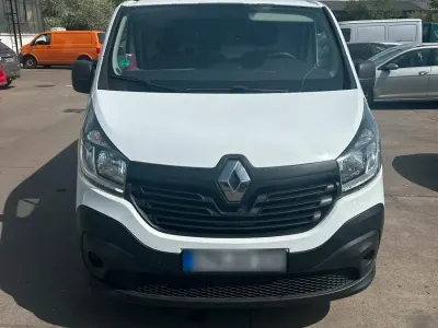 Gebraucht Renault Traffic 90 PS (66 kW) 2016 Weiß Van / Kleinbus