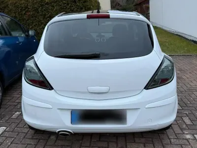 Używany Opel Corsa 88 KM (64 kW) 2010 Biały Hatchback
