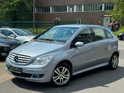 Gebraucht Mercedes B200 136 PS (100 kW) 2006 Grau Van / Kleinbus