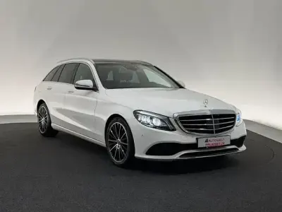 Gebraucht Mercedes C300 Exclusive 245 PS (180 kW) 2019 Weiß Limousine