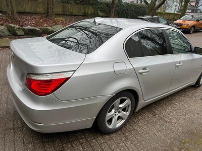 Gebraucht BMW 525 198 PS (145 kW) 2008 Grau Limousine