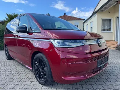 Gebraucht VW Multivan Style 177 PS (130 kW) 2025 Rot Van / Kleinbus