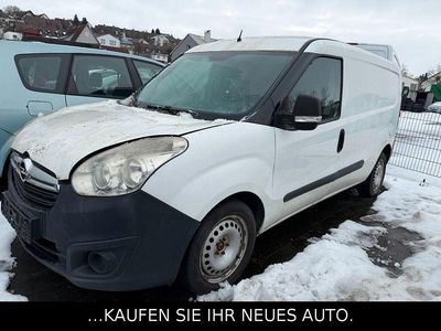 Weiß Gebraucht 2016 Opel Combo Van / Kleinbus | 3.990 €