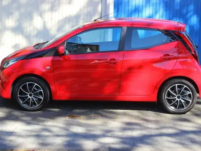 Gebraucht Toyota Aygo Connect Style 72 PS (52 kW) 2021 Rot Kleinwagen