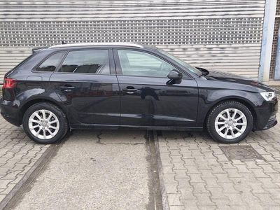 Gebraucht Audi A3 Attraction 122 PS (89 kW) 2013 Blau Limousine