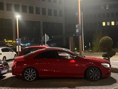 Gebraucht Mercedes CLA250 211 PS (155 kW) 2013 Rot Limousine