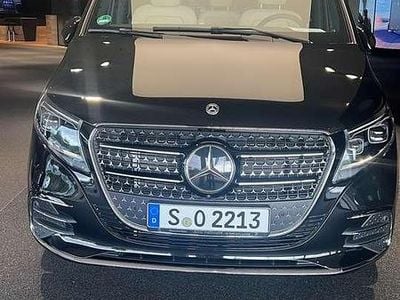 Gebraucht Mercedes V250 Avantgarde 190 PS (139 kW) 2024 Schwarz Van / Kleinbus