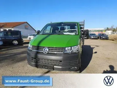 Usata VW Transporter 150 CV (110 kW) 2018 Verde Furgone