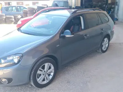 Gebraucht VW Golf VI 105 PS (77 kW) 2012 Grau Kombi